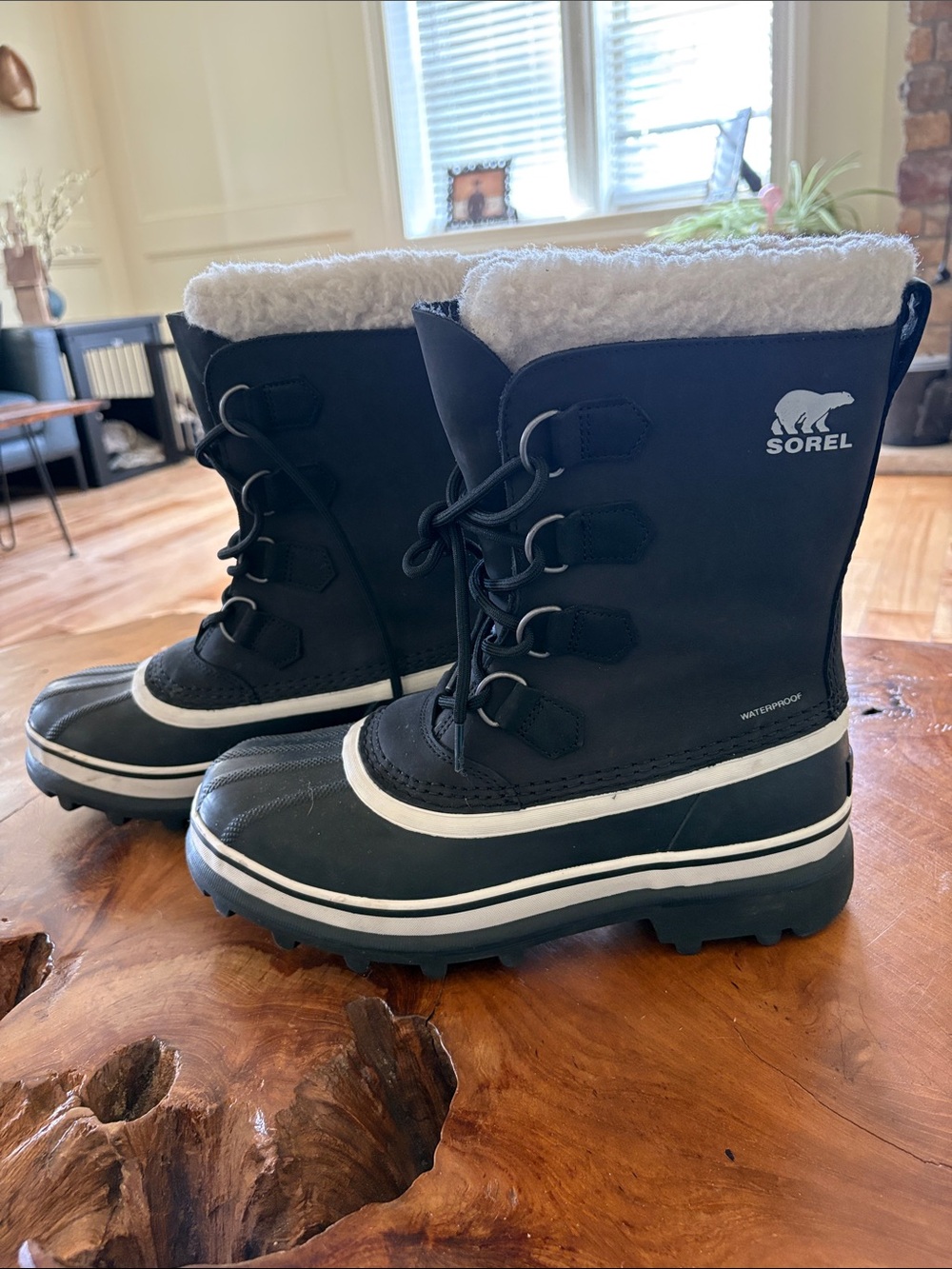 Sorel Black and White Insulated Winter Boots